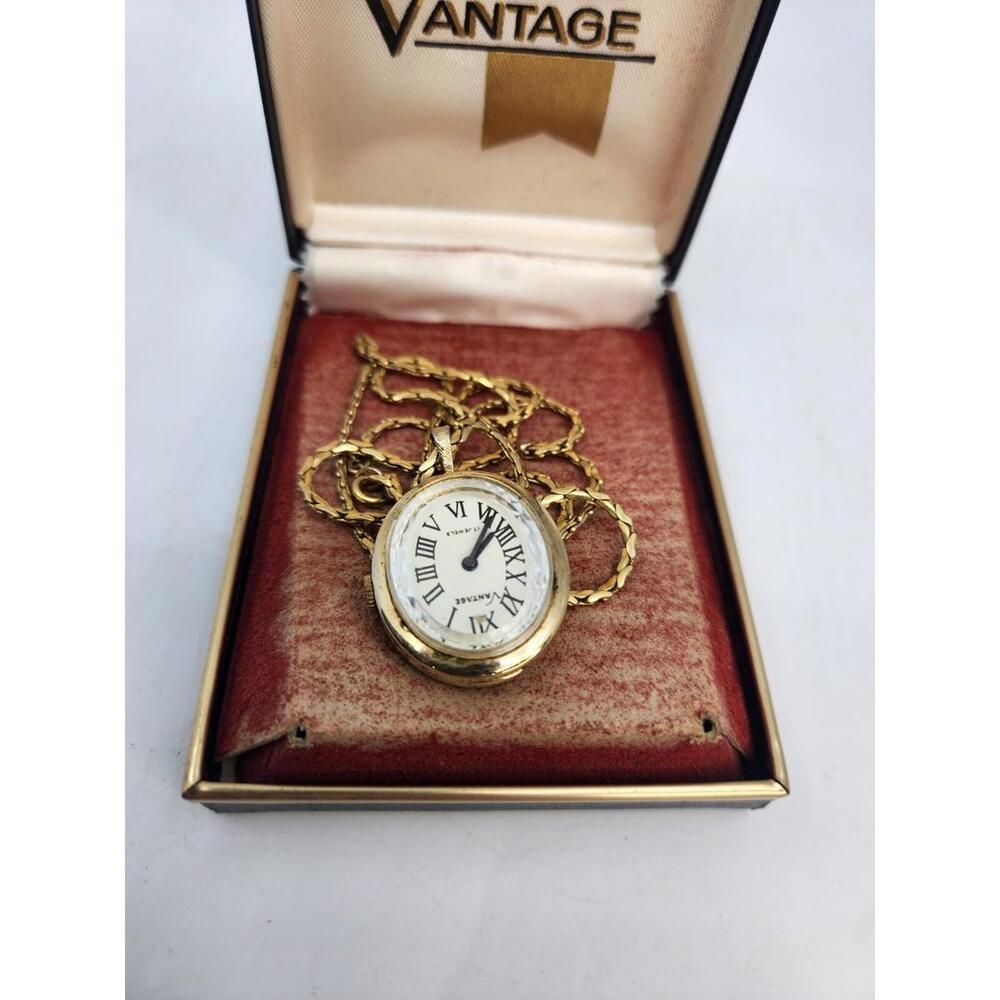 Vintage gold tone Vantage Pendant Necklace Watch Runs Roman Numerals With Box